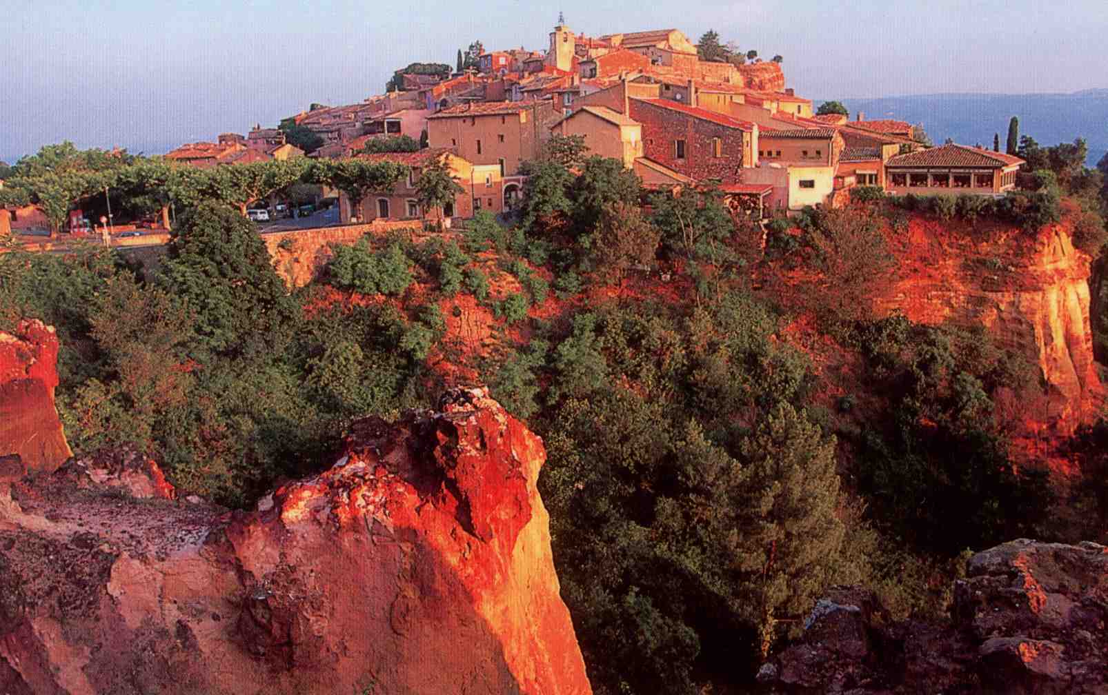 Roussillon-2.jpg